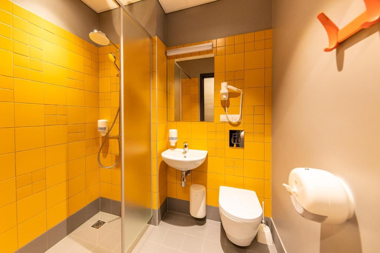 Stadium Hotel Valmiera Extérieur photo