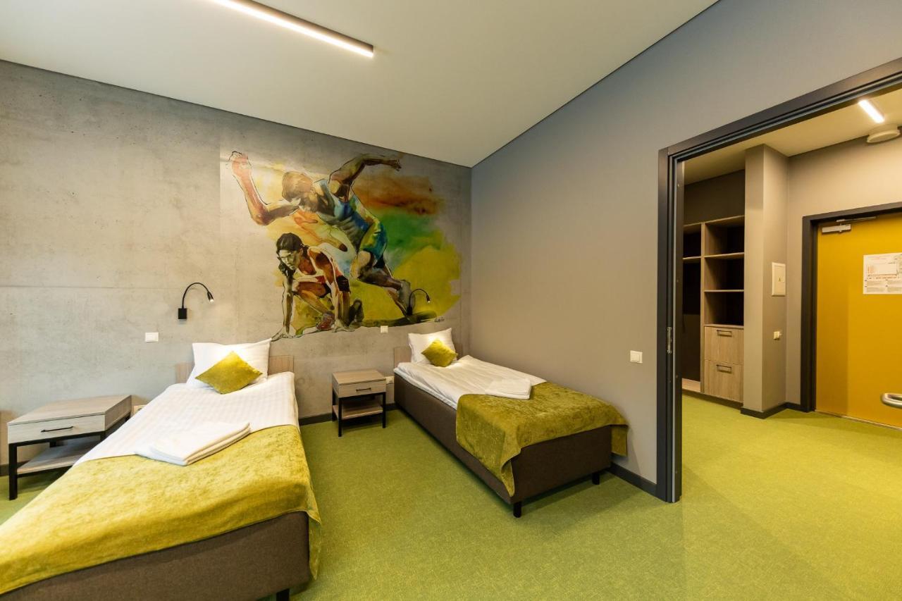 Stadium Hotel Valmiera Extérieur photo