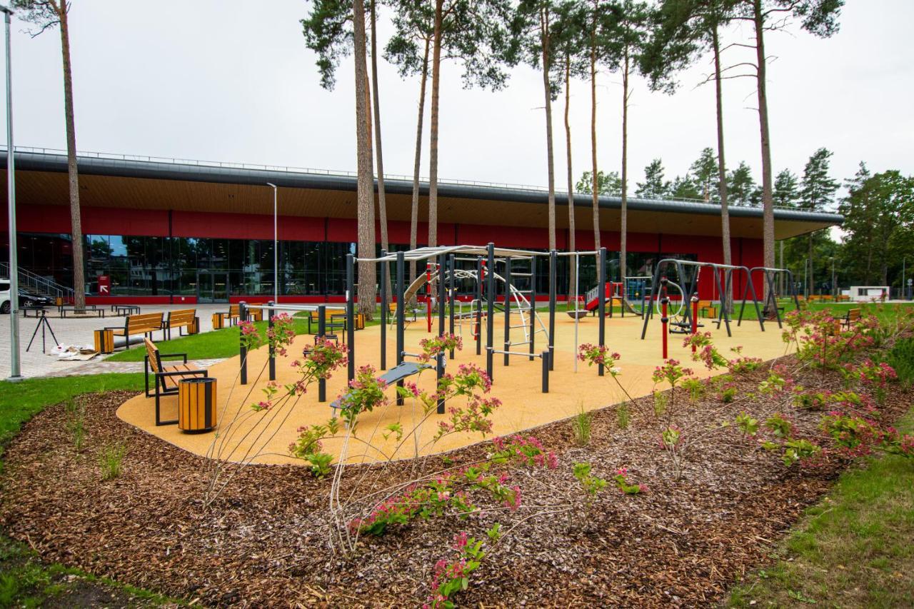Stadium Hotel Valmiera Extérieur photo