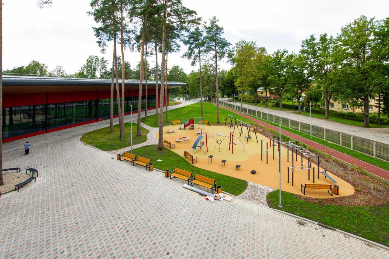 Stadium Hotel Valmiera Extérieur photo