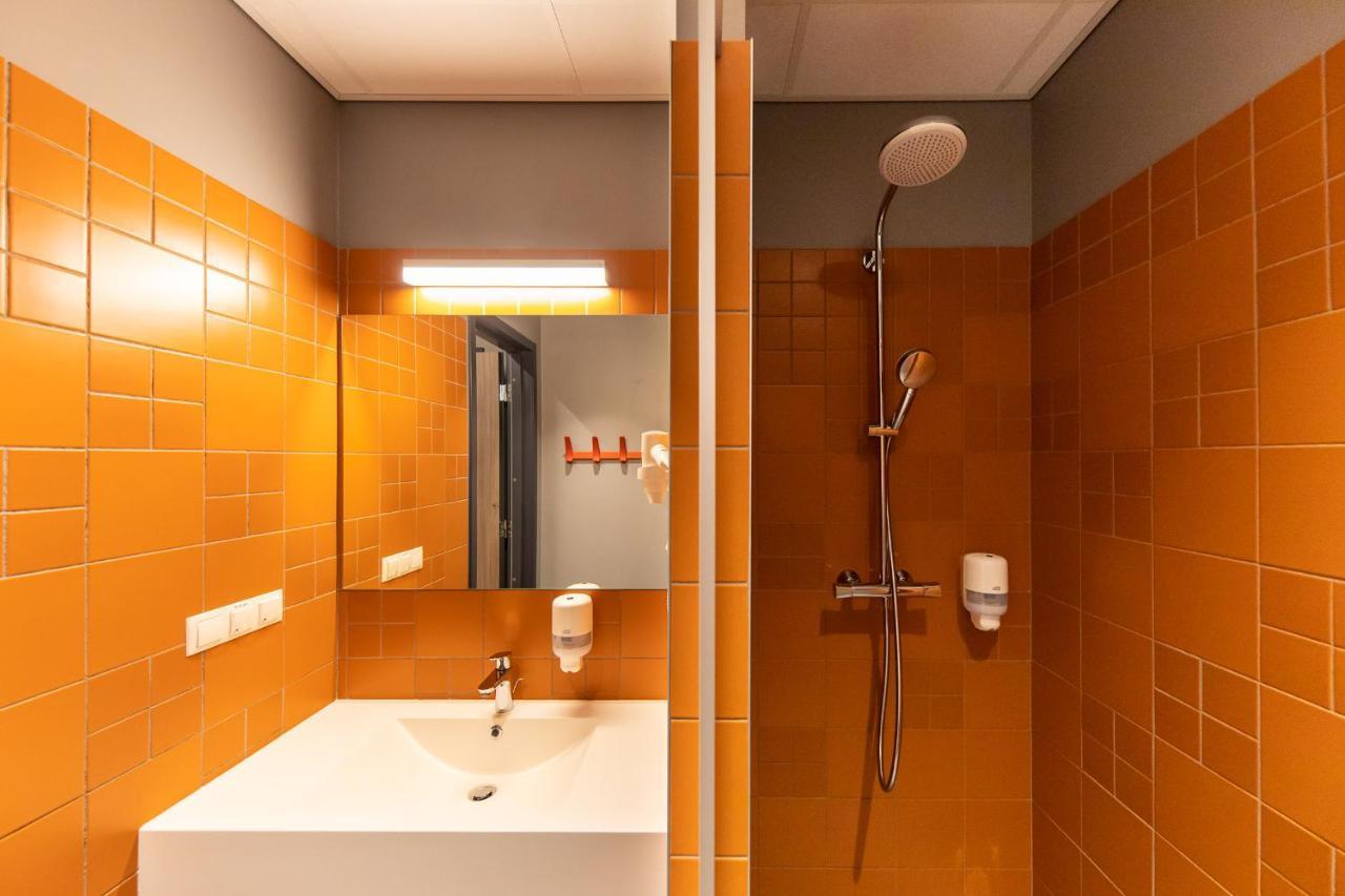 Stadium Hotel Valmiera Extérieur photo